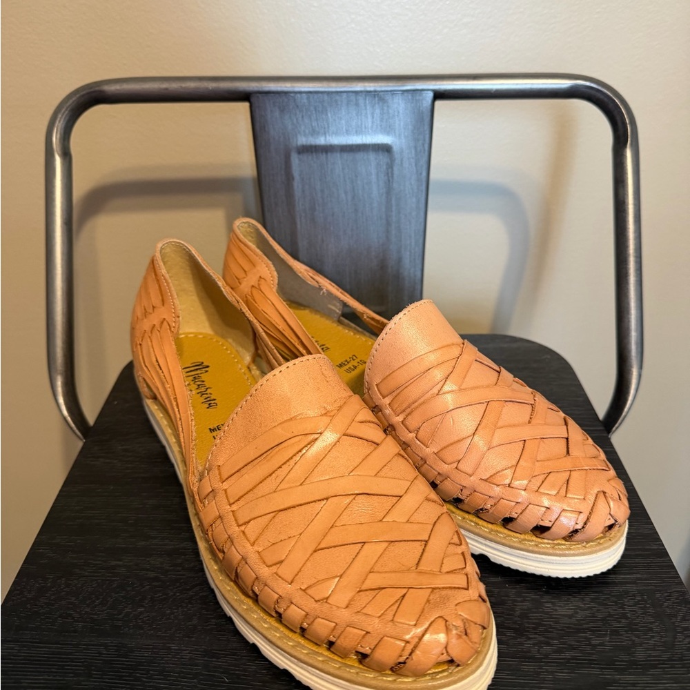 Macarena Collection Woven Leather Huarache Sandals Tan Slip On Flats Sz 10 - Picture 13 of 13